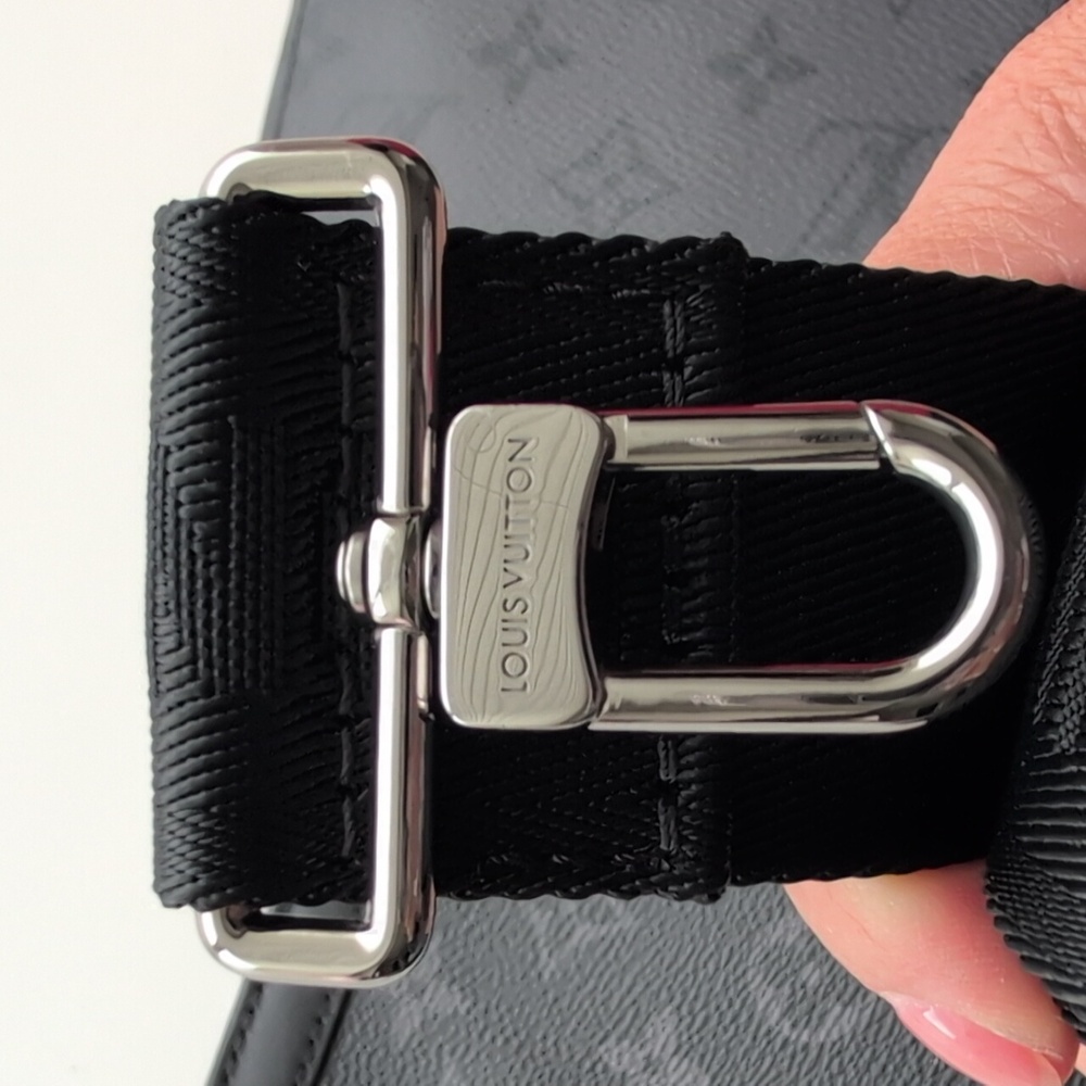 Louis Vuitton Black Monogram Gaston - Picture 10 of 11